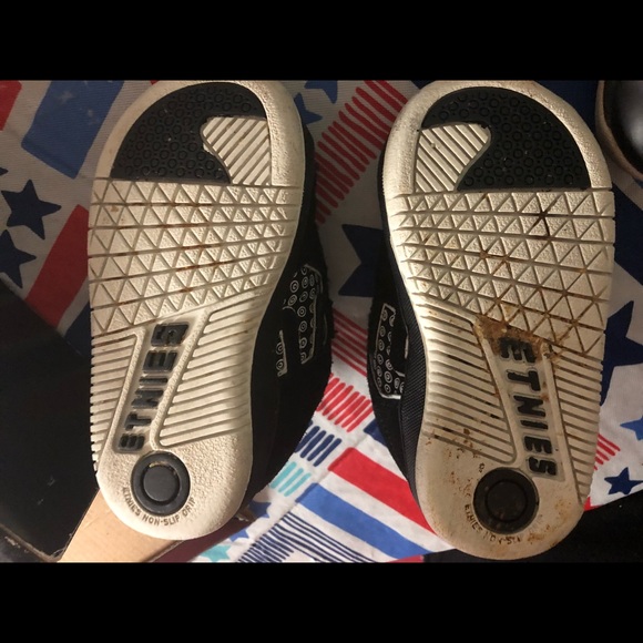 Toddler sz 5 Etnie shoes - Picture 5 of 5